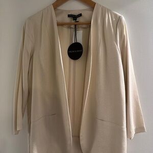 NWT Women’s Cream Cardigan